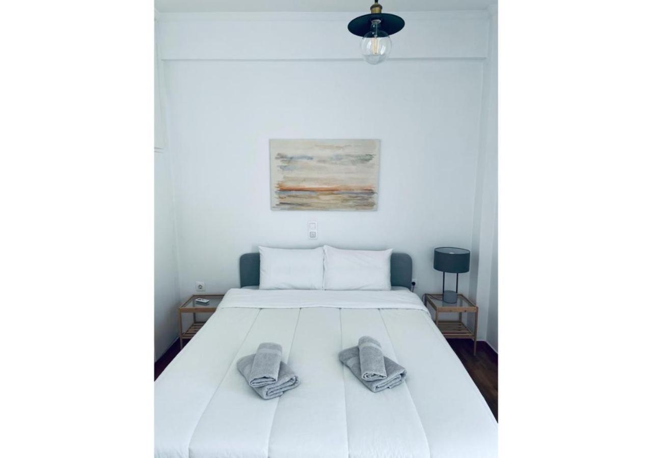 Cozy Apartment In Central Athens - Sleeps 6 Exterior foto